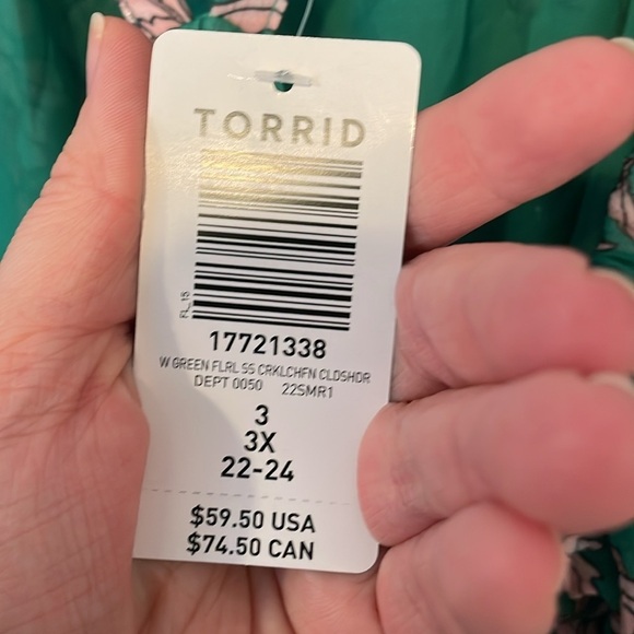 TORRID Green Floral Short Sleeve Chiffon Cold Shoulder Blouse | 3X NWT - Picture 5 of 10